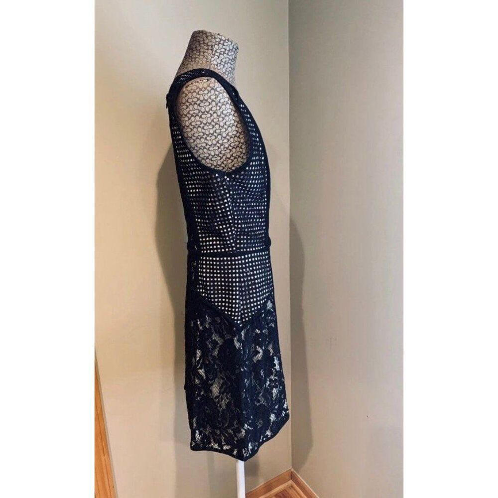 Dress - Picture 3 of 10